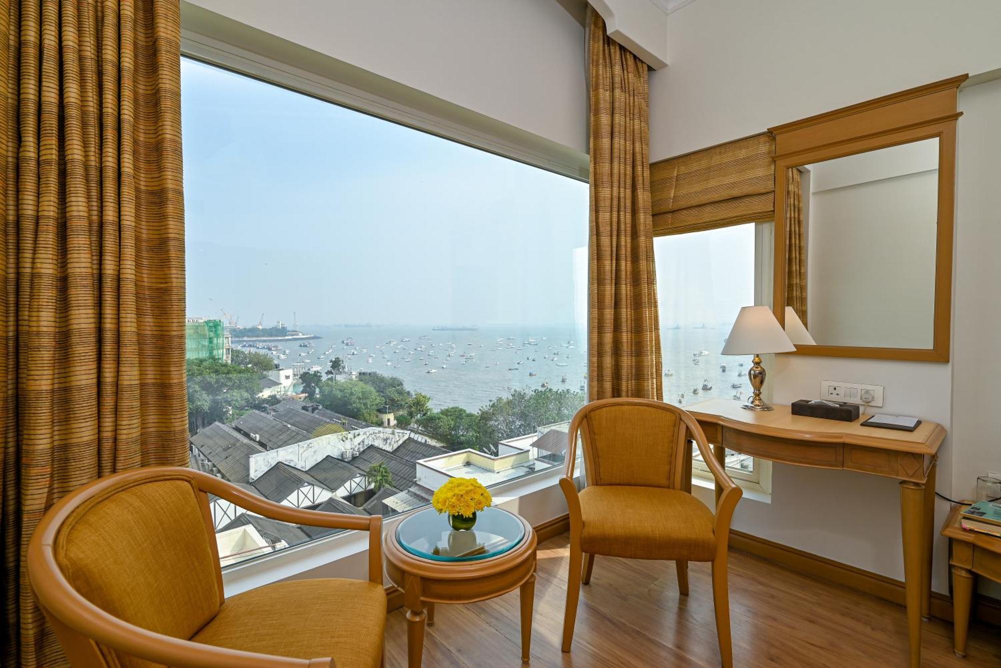 Fariyas Hotel Mumbai , Colaba Exterior photo