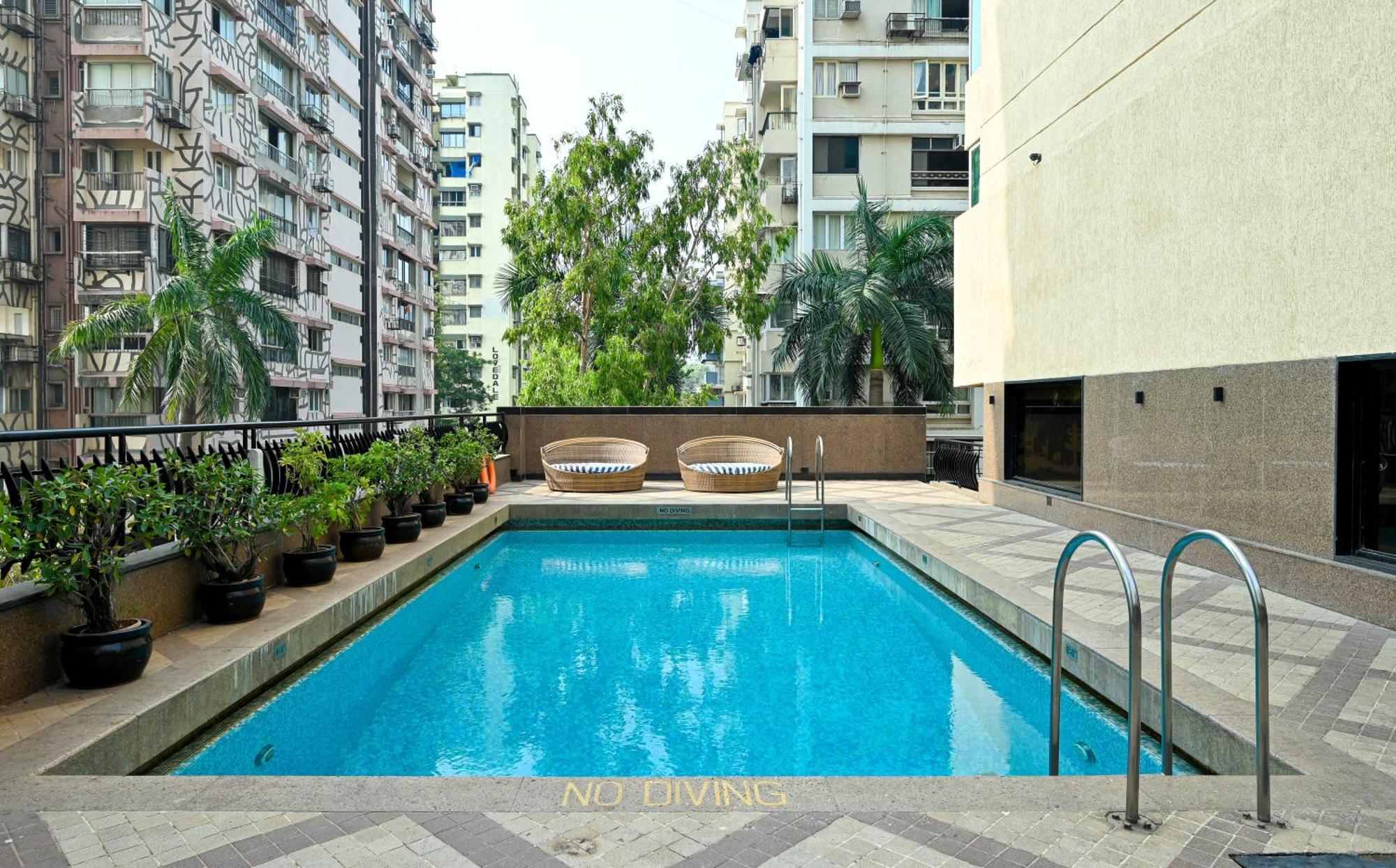 Fariyas Hotel Mumbai , Colaba Exterior photo