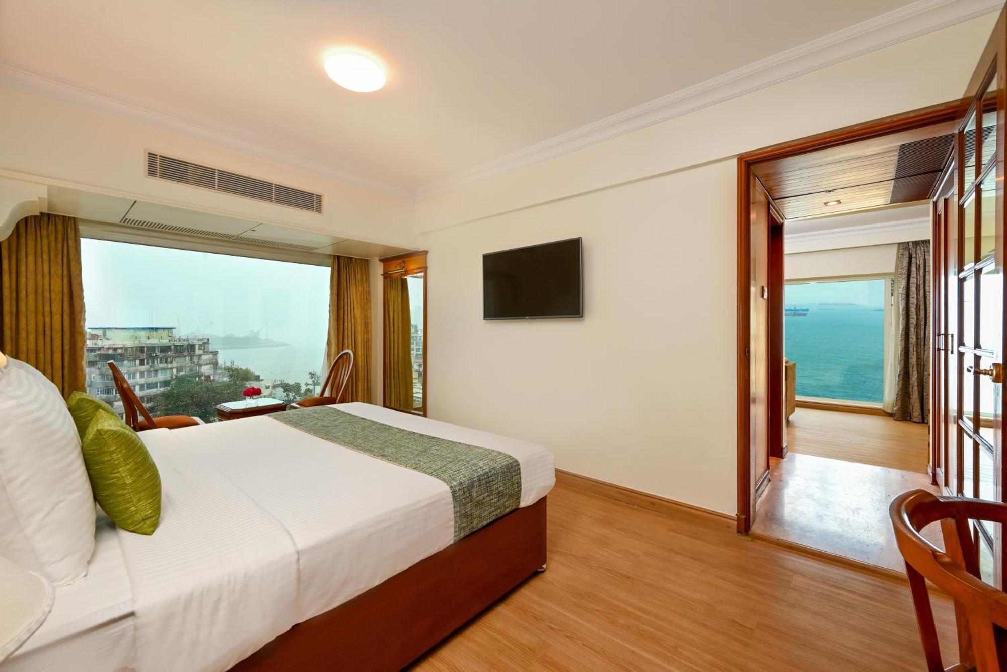 Fariyas Hotel Mumbai , Colaba Exterior photo